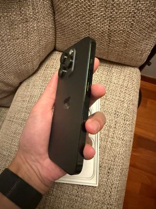 iPhone 14 Pro 128GB Nero con cover