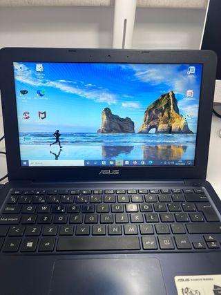Portátil Asus Azul Marino