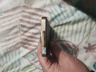 Teléfono Móvil Xioami 15 Ultra verde.