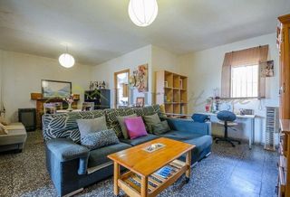 Chalet en venta en Urbanizaciones en Llíria