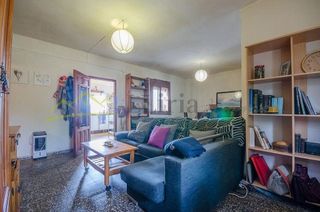 Chalet en venta en Urbanizaciones en Llíria