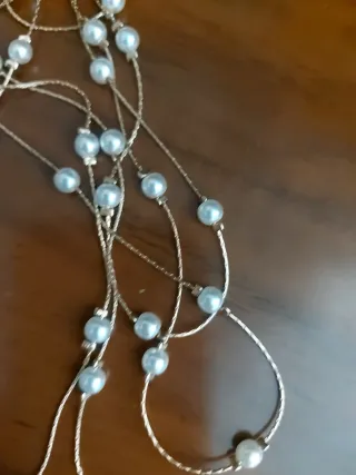 Collar de perlas bisutería dorado