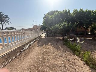 Chalet en venta en Novelda