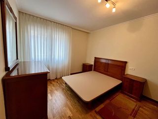 Piso en alquiler en El Llano en Gijón