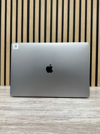 MacBook Pro 15" 2019 i7 16gb 1tb SSD