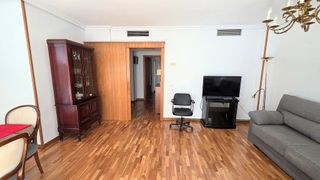 Piso en alquiler en Mercado en Alicante