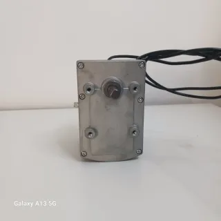 Motor para Pollo Asado