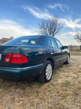 Mercedes-Benz E280 ELEGANCE Automatico