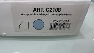 Accappatoio triangolare in spugna