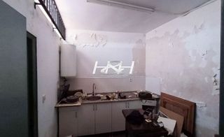 Local comercial en venta en El Castell en Burjassot