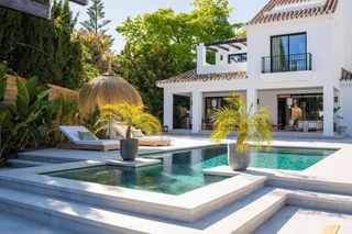 Chalet en alquiler en Los Naranjos - Las Brisas en Marbella