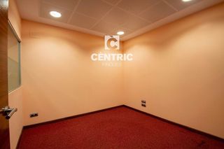 Oficina en alquiler en Sant Pere en Terrassa