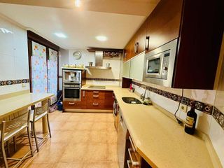 Casa adosada en venta en Cistérniga