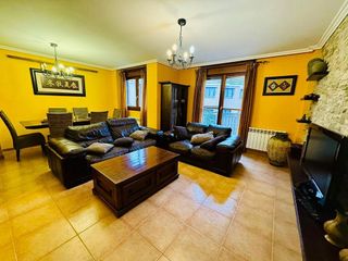 Casa adosada en venta en Cistérniga