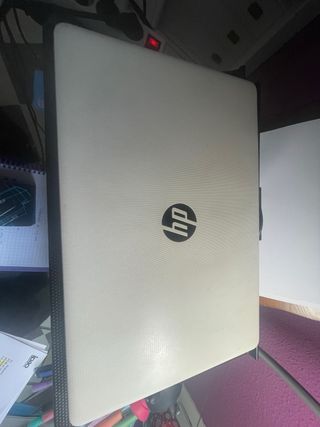 Ordenador portátil HP blanco