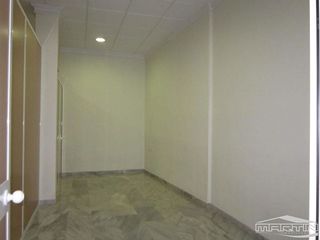 Local comercial en alquiler en Lucena