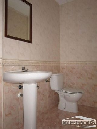 Local comercial en alquiler en Lucena