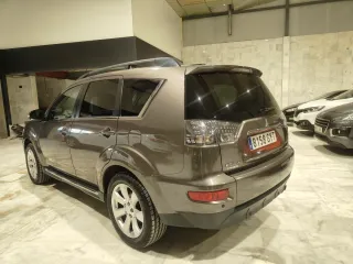 Mitsubishi Outlander 4x4 180cv diesel 2010