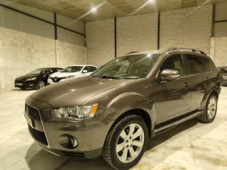 Mitsubishi Outlander 4x4 180cv diesel 2010