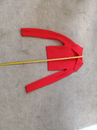 Jersey Bershka rojo cuello cremallera Talla XS