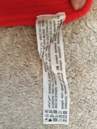 Jersey Bershka rojo cuello cremallera Talla XS