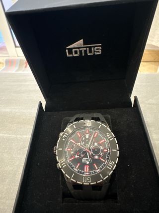 Reloj Lotus Cronógrafo Negro y Rojo Nuevo