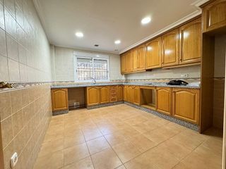 Casa adosada en alquiler en El Travaló - Martínez Valero en Elche