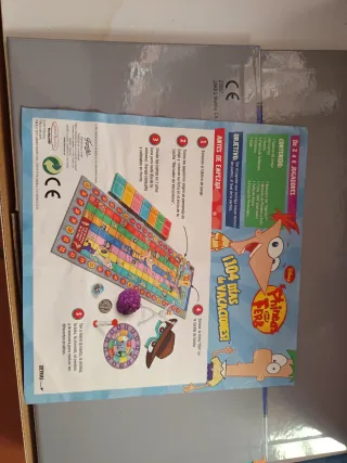 Juego de mesa Phineas y Ferb: 1104 Días de Vacacio