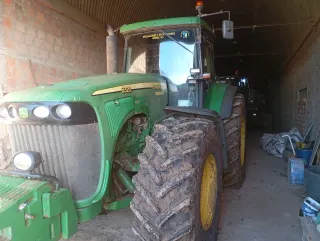 Trator John Deere 8320
