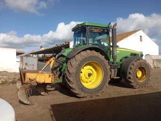 Trator John Deere 8320