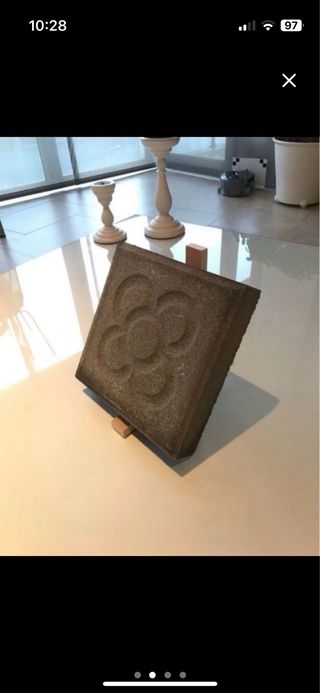 Baldosa Barcelona Flor Gaudí