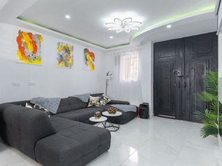 Casa adosada en venta en Alginet