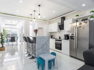 Casa adosada en venta en Alginet