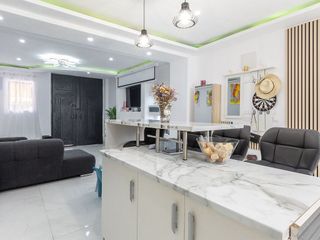 Casa adosada en venta en Alginet