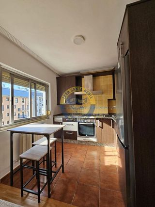 Piso en alquiler en La Chantría - La Lastra en León