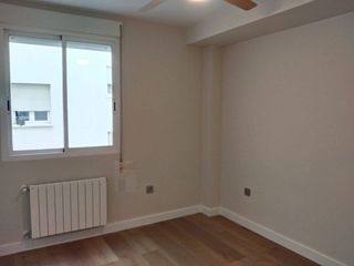 Piso en alquiler en Huerta Rosales - Valdepasillas en Badajoz