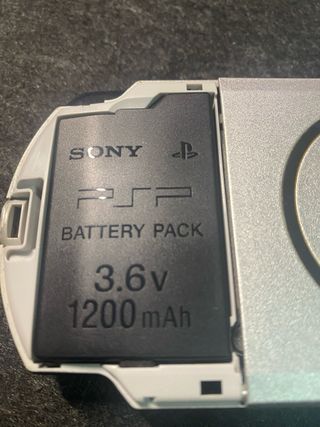 PSP 3000 Edición Kingdom Hearts Plata