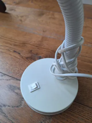 Lámpara Escritorio Blanca Flexible.