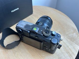 Fujifilm X-PRO1 + Fujinon 18-55mm + Accesorios