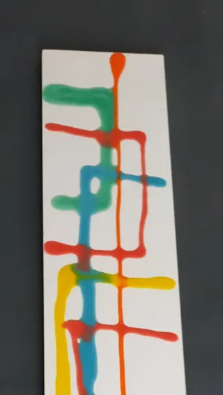 Scultura da appendere astratta colorata