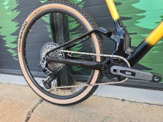 Berria Mako GX AXS L