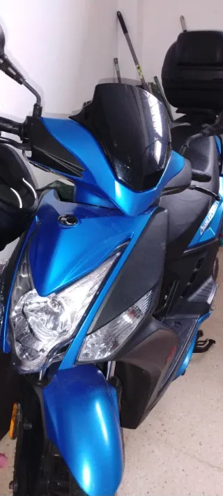 Moto Kymco 2024 - 12.000km  Potencia 125Plus