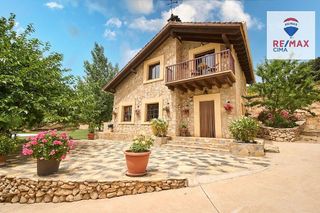 Chalet en venta en Alcalá la Real