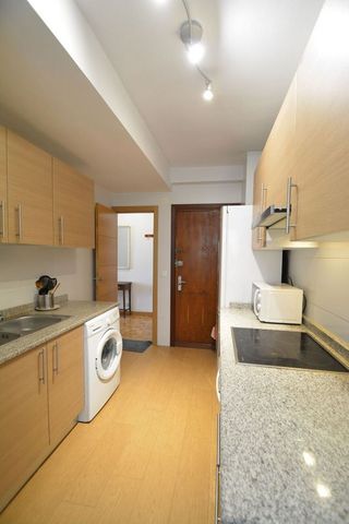 Piso en alquiler en Valdeacederas en Madrid