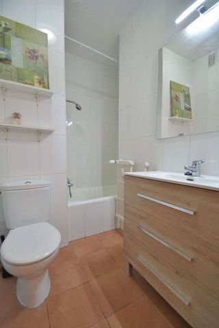 Piso en alquiler en Valdeacederas en Madrid