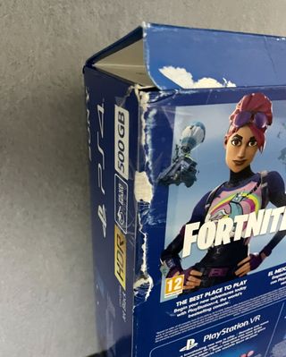 PS4 con scatola + Giochi