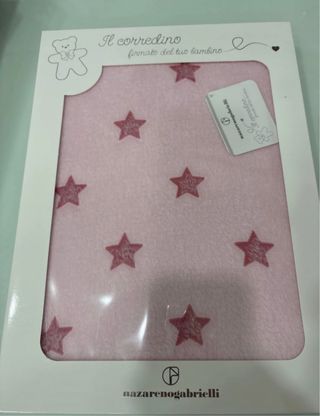 Copertina culla in pile rosa con stelle