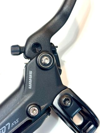 Kit Frenos SRAM LEVEL SILVER STEALTH 4 pistones