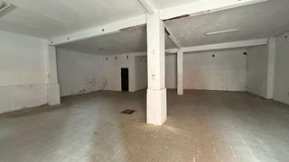 Local comercial en venta en La Magdalena - Versalles en Avilés