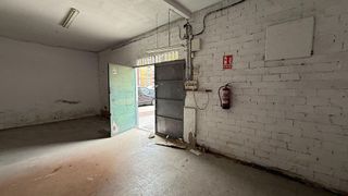 Local comercial en venta en La Magdalena - Versalles en Avilés